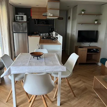 Campingplatz Mauvaise Annonce *